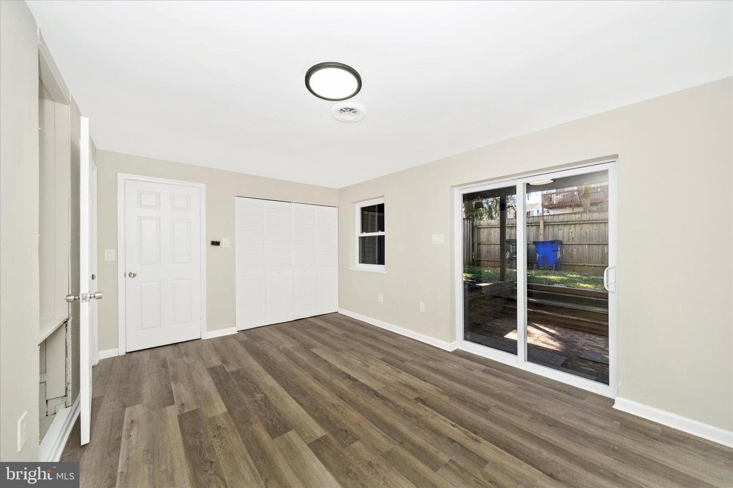 1848 Murdock Court photo 33