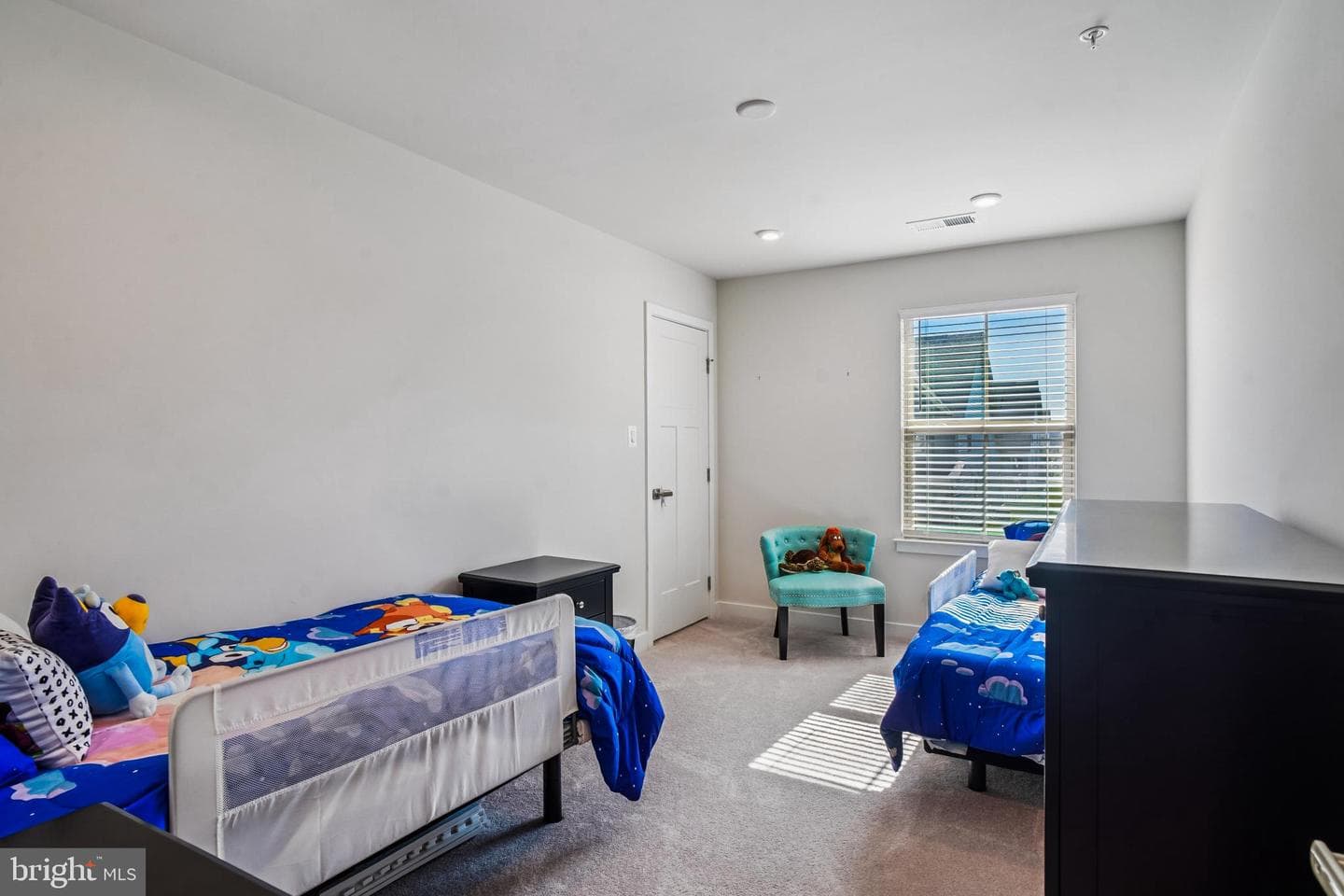 6126 Dock Street photo 20