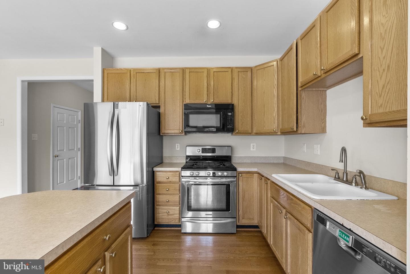 6647 Mcgrath Place photo 11