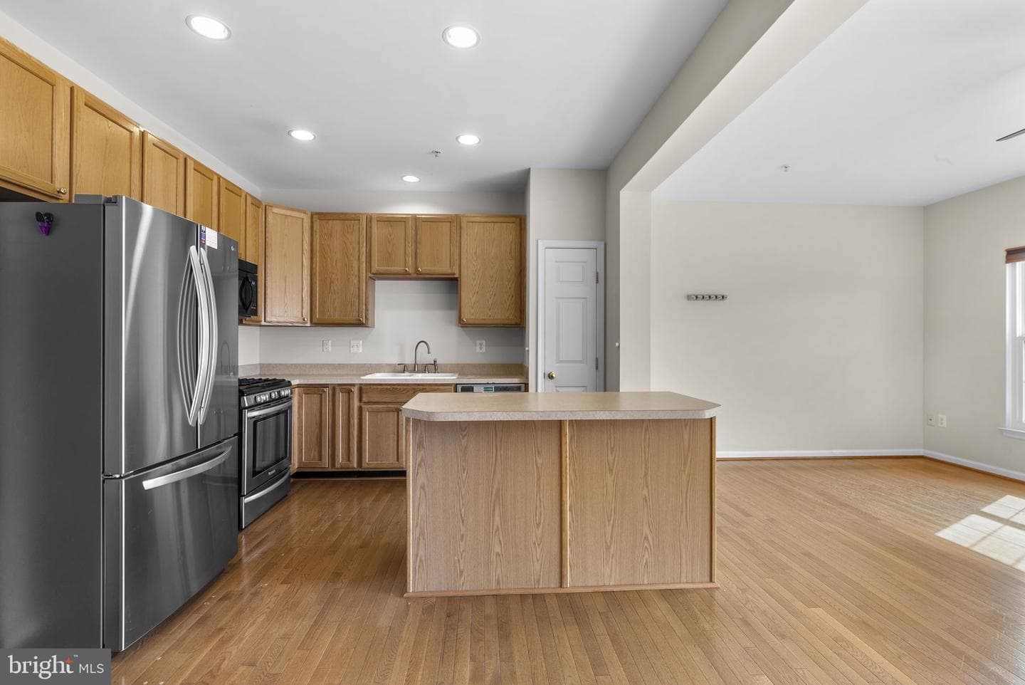 6647 Mcgrath Place photo 7