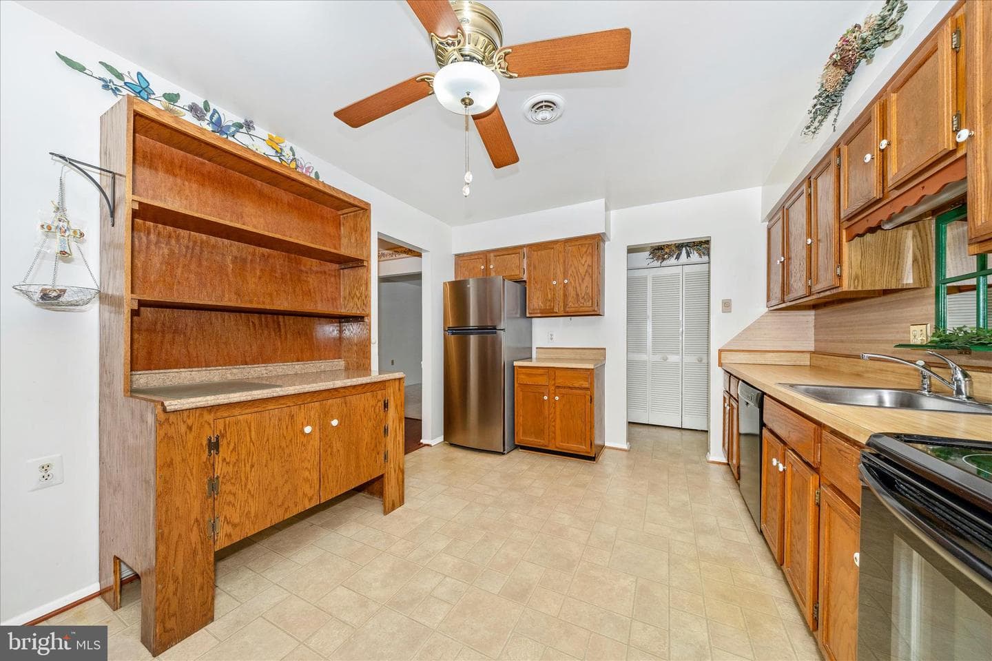 5798 Box Elder Court photo 19