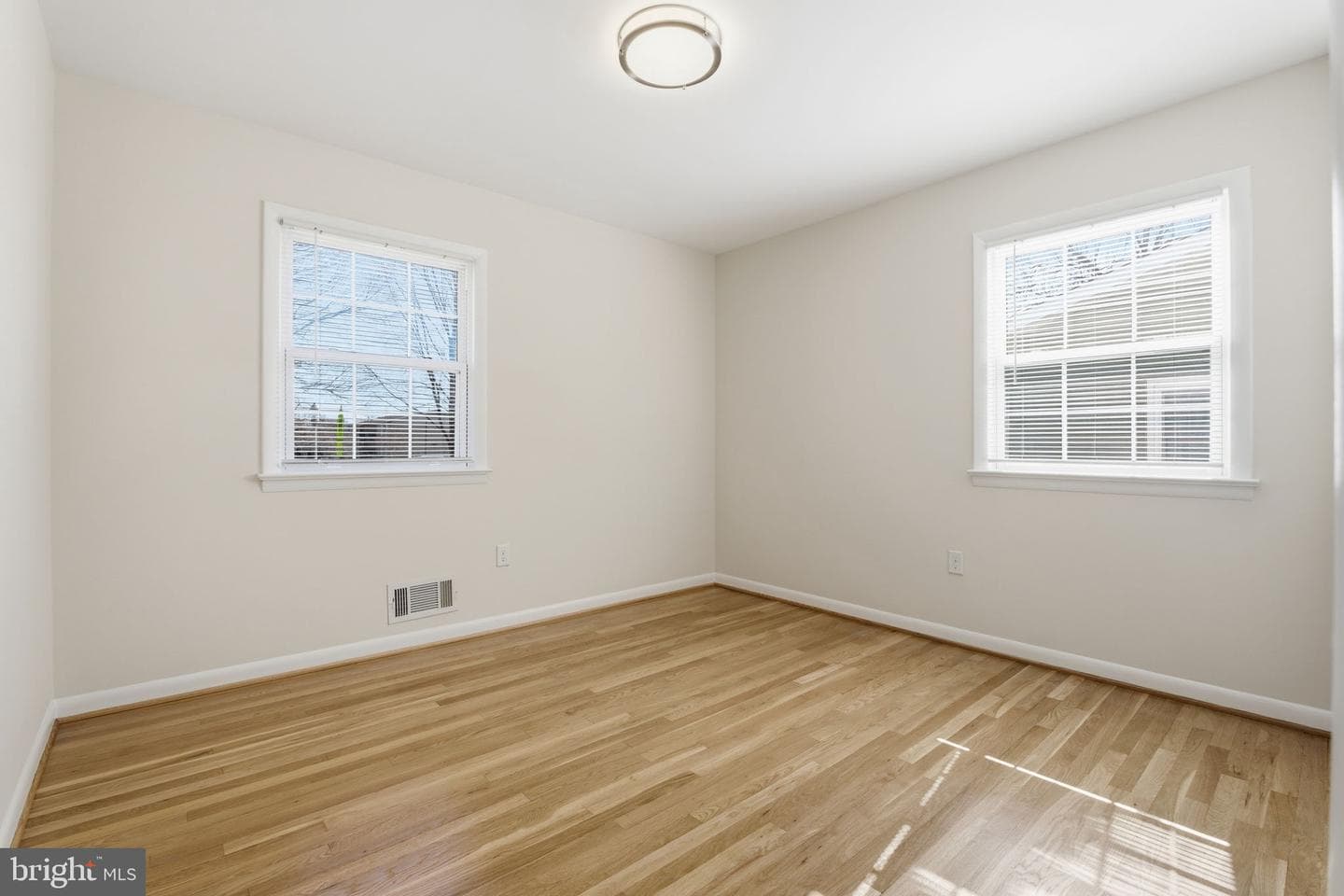 1307 Taney Avenue photo 14