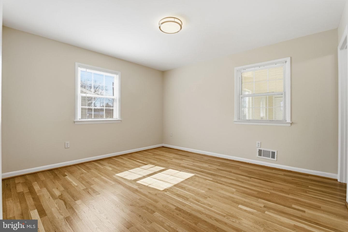 1307 Taney Avenue photo 17