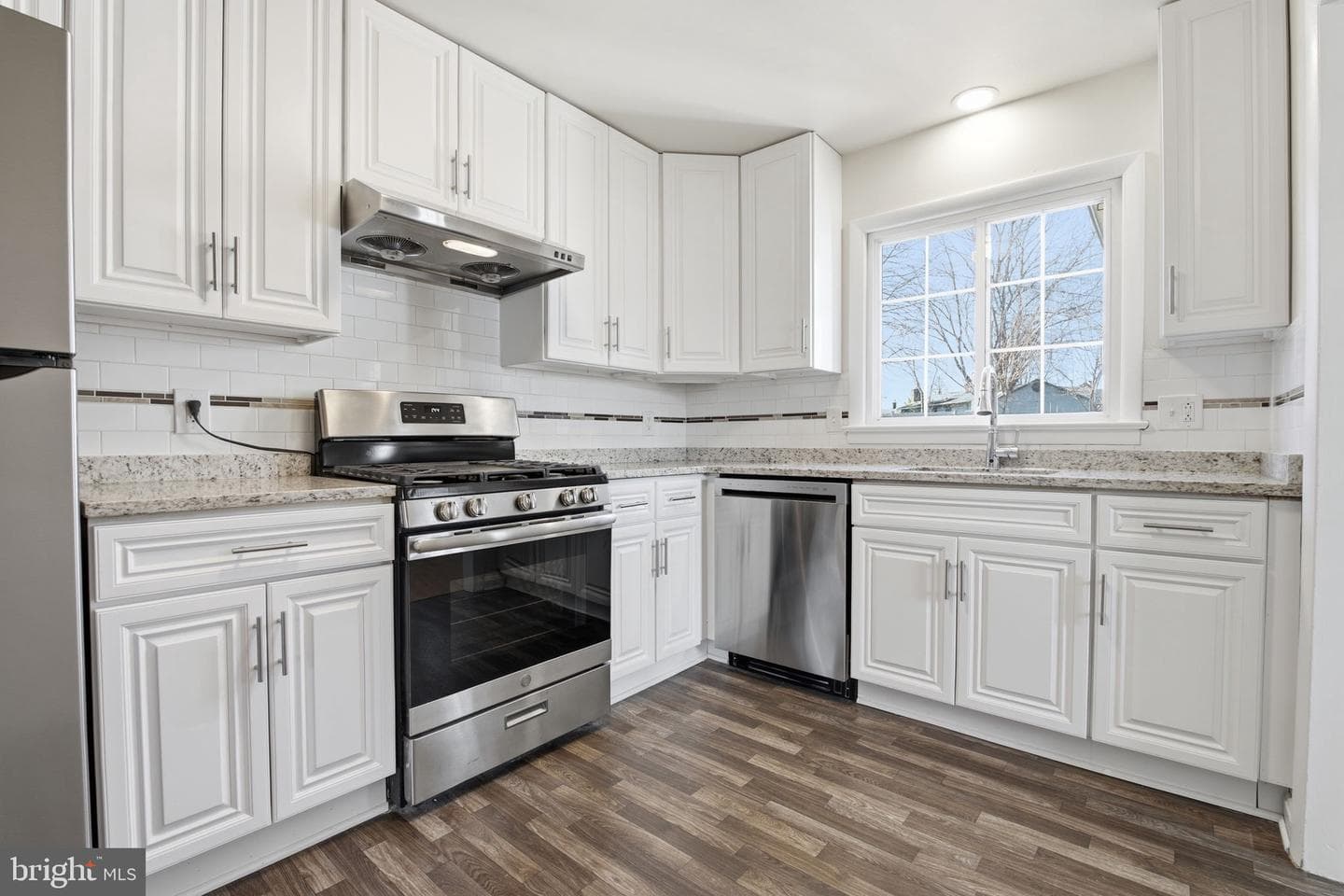 1307 Taney Avenue photo 4
