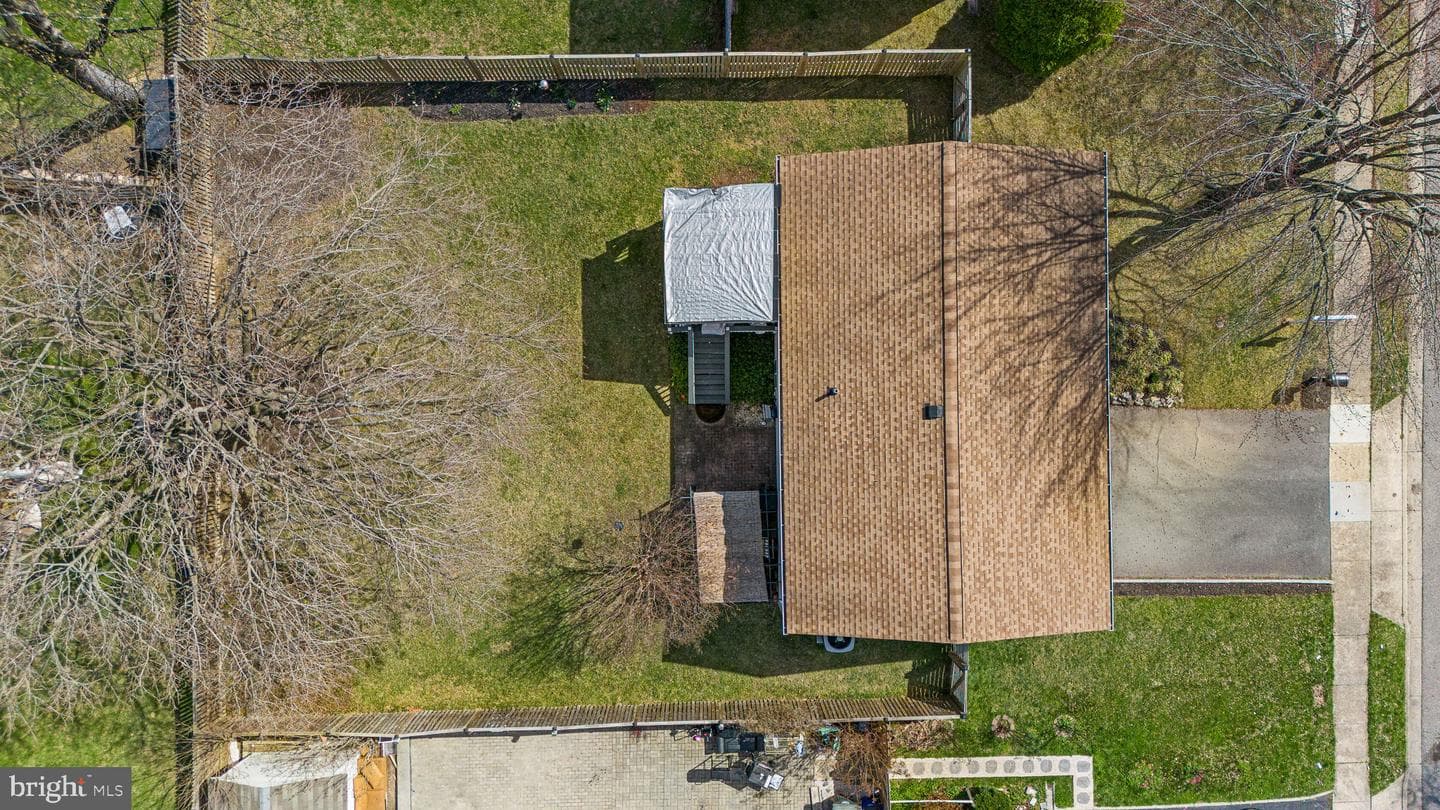 1820 Millstream Drive photo 3