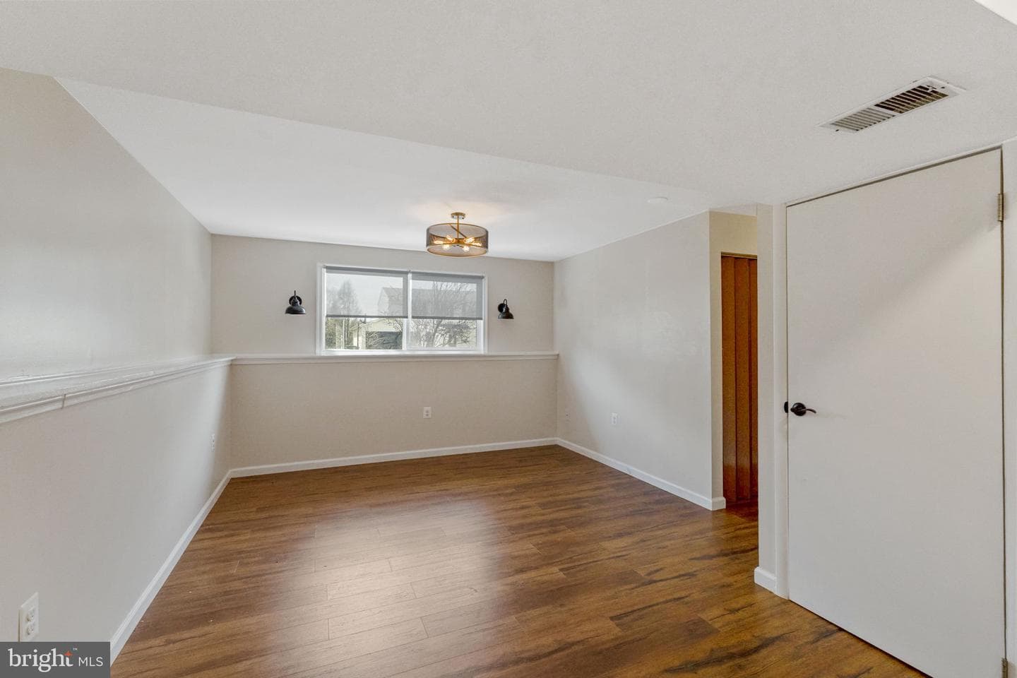 1820 Millstream Drive photo 35