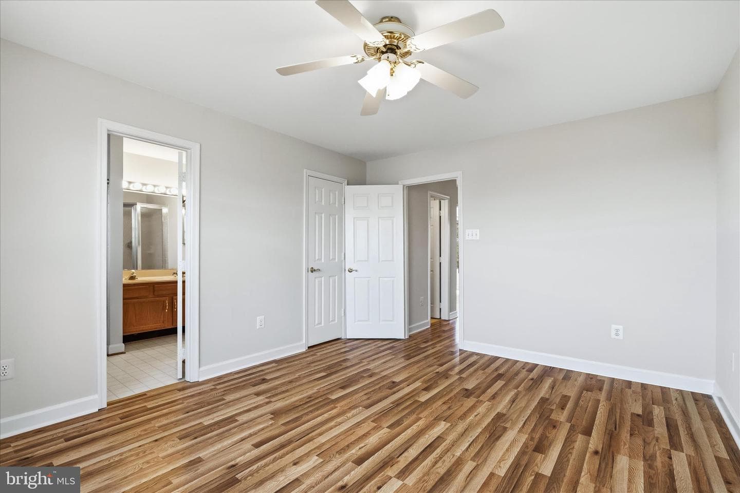 6414 View Point Court photo 15