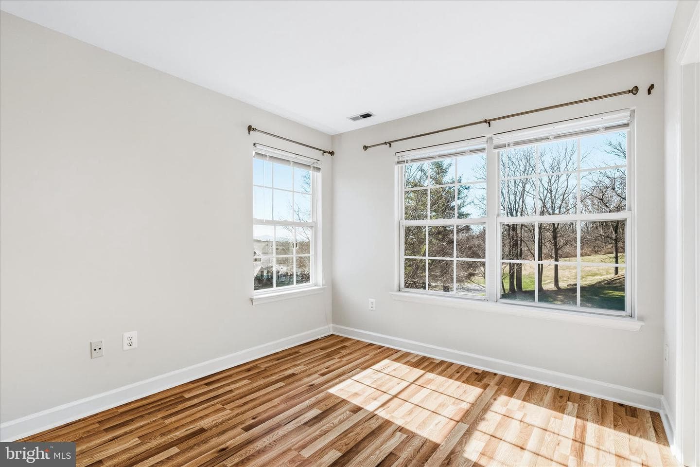 6414 View Point Court photo 17