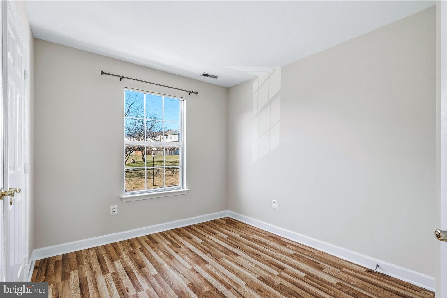 6414 View Point Court photo 20