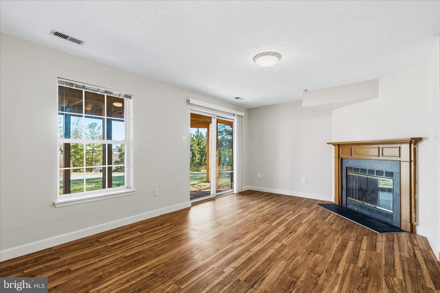 6414 View Point Court photo 25