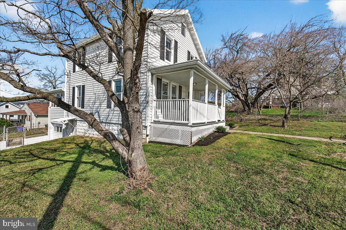 801 N Maple Avenue photo 37