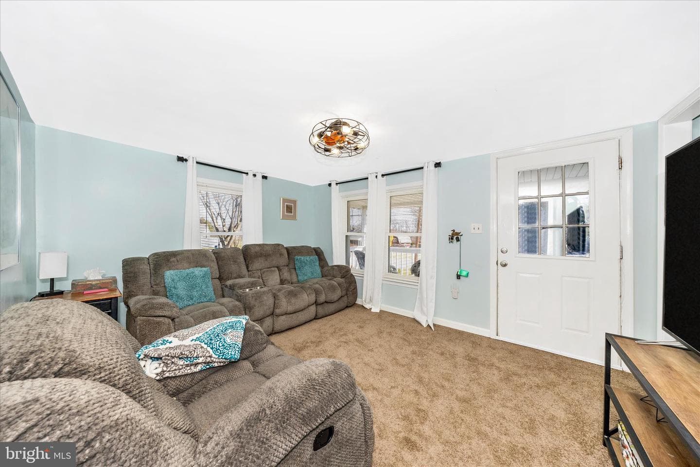 5618 Bartonsville Road photo 4