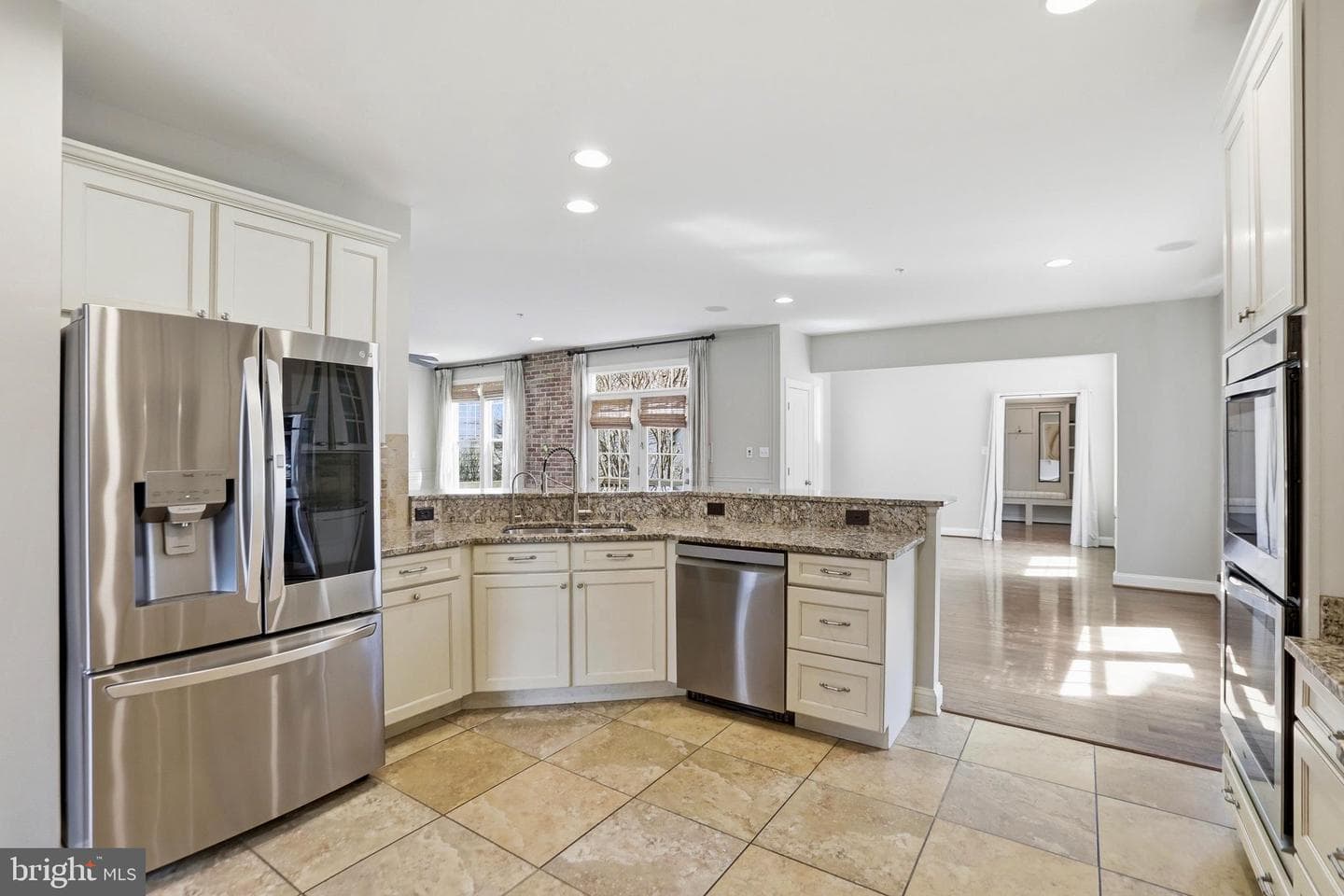 1414 Musgrove Alley photo 10