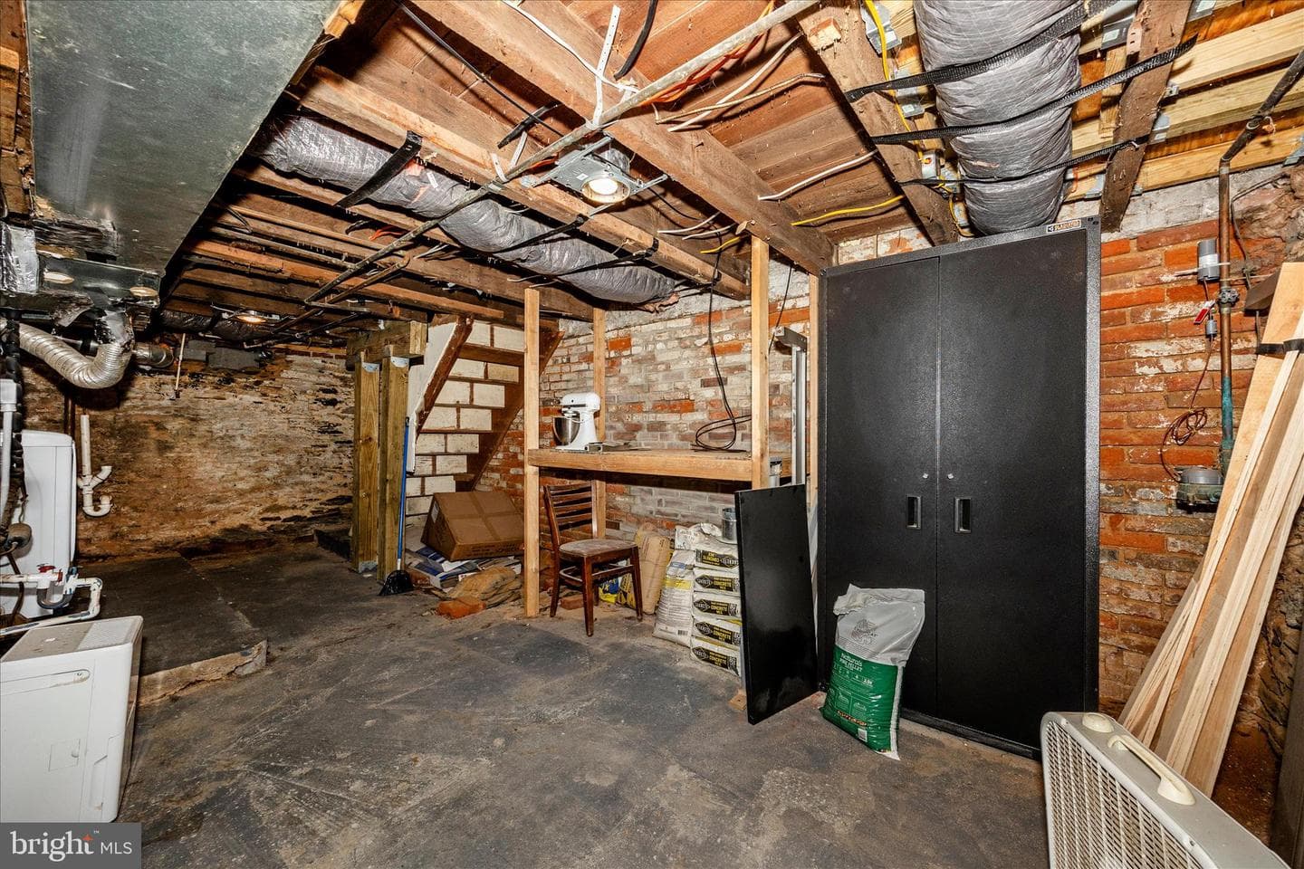 467 W South Street photo 35