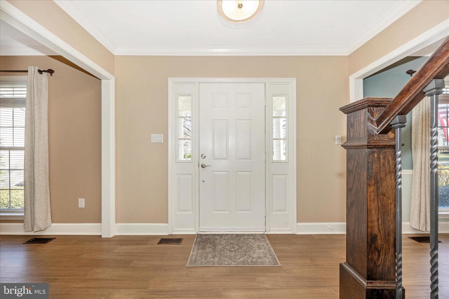 6306 Hawkins Court N photo 3
