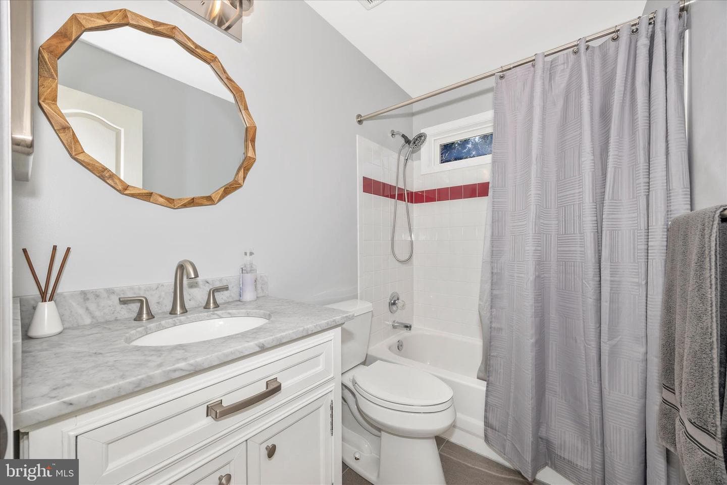 6306 Hawkins Court N photo 34
