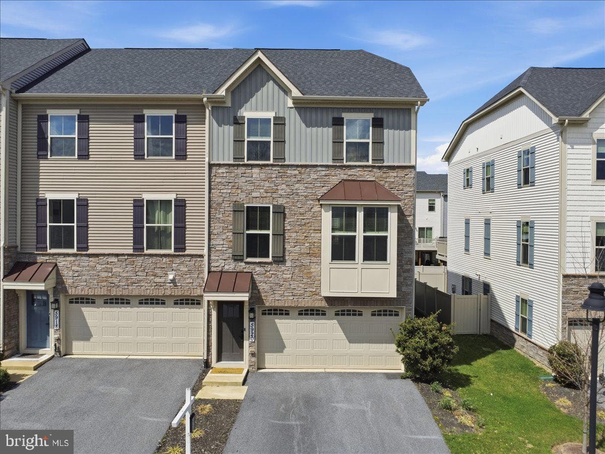 5920 Pecking Stone Street, New Market