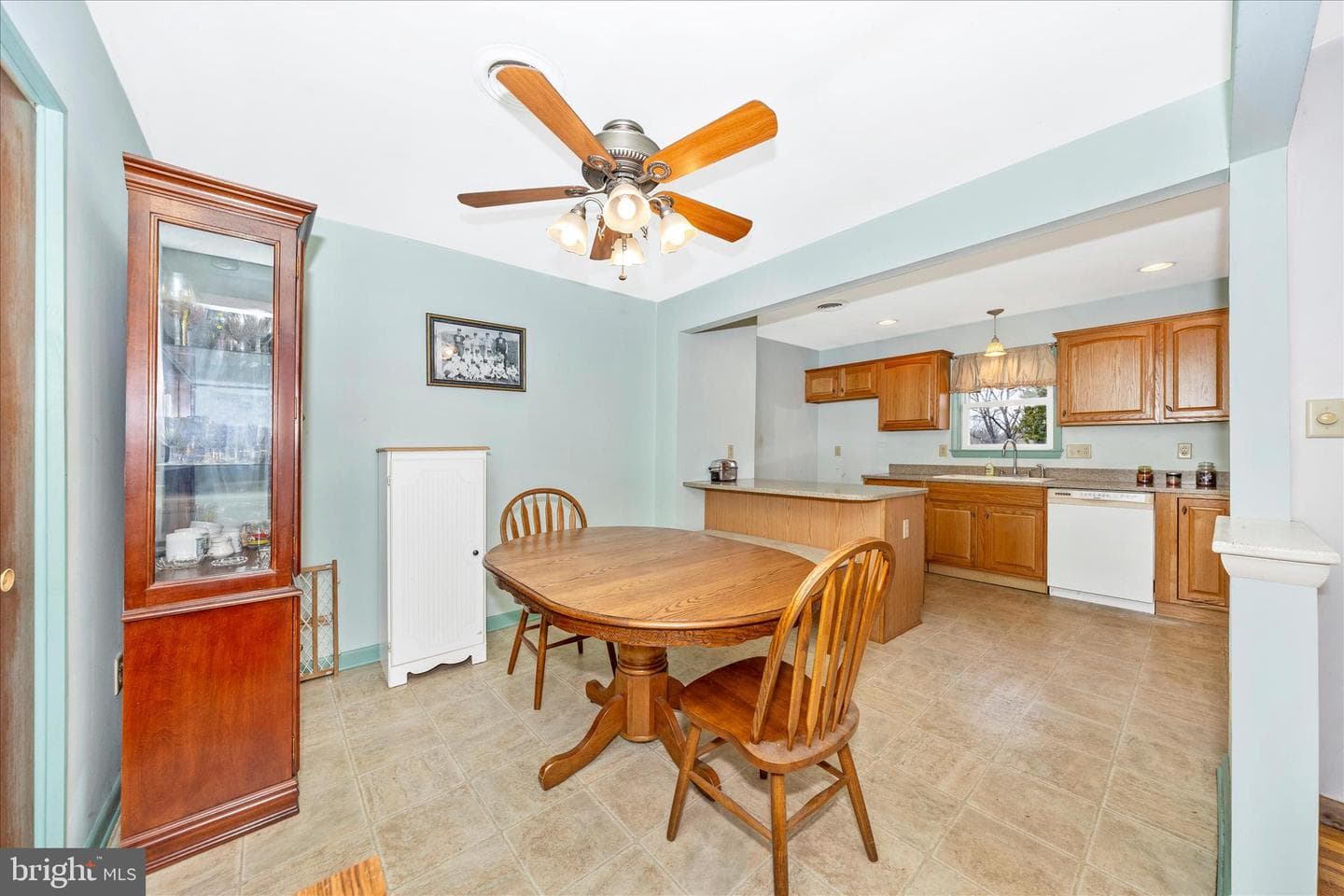411 9th Avenue photo 11