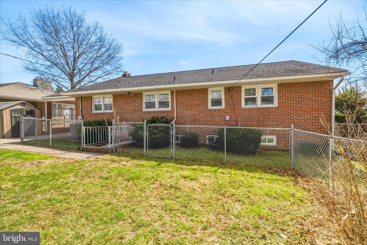 615 Taney Avenue photo 37