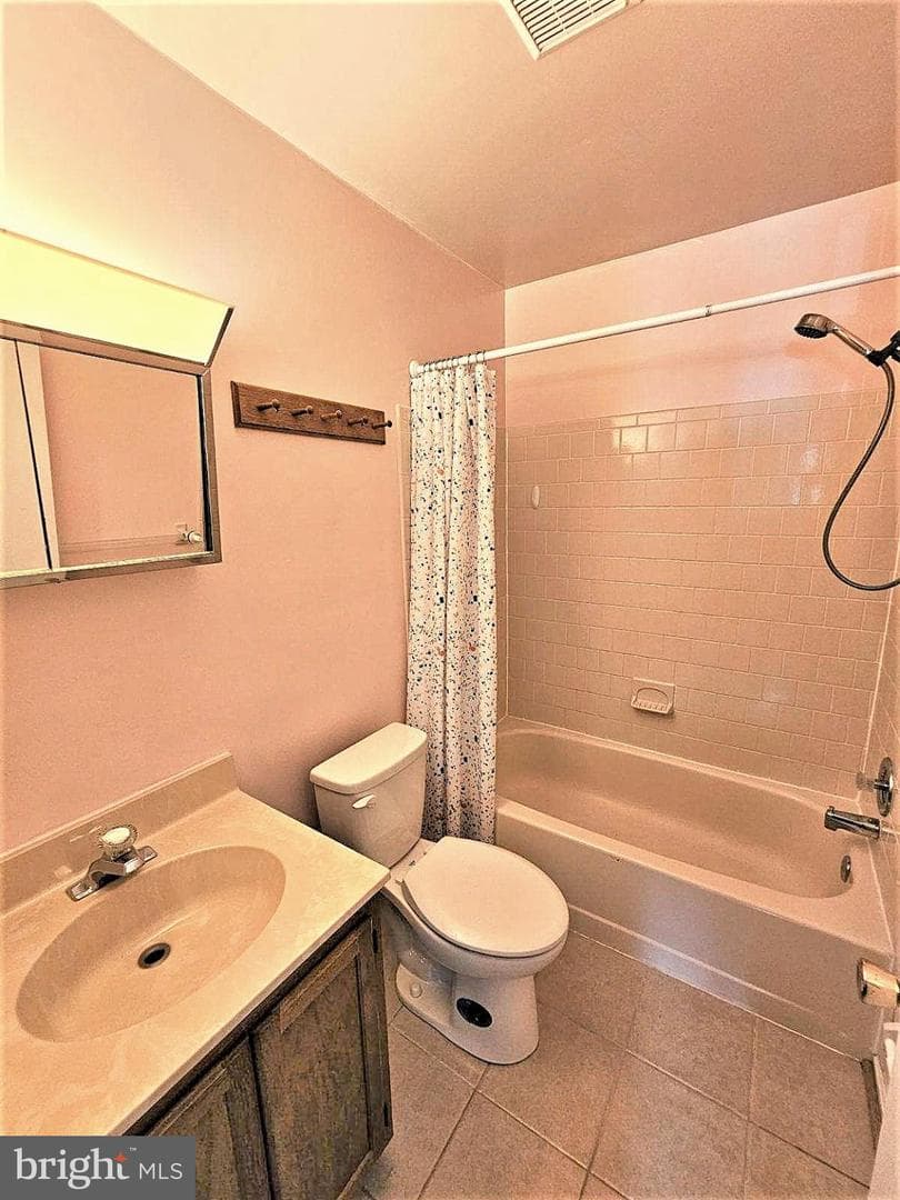 104 S Oak Cliff Court S photo 12