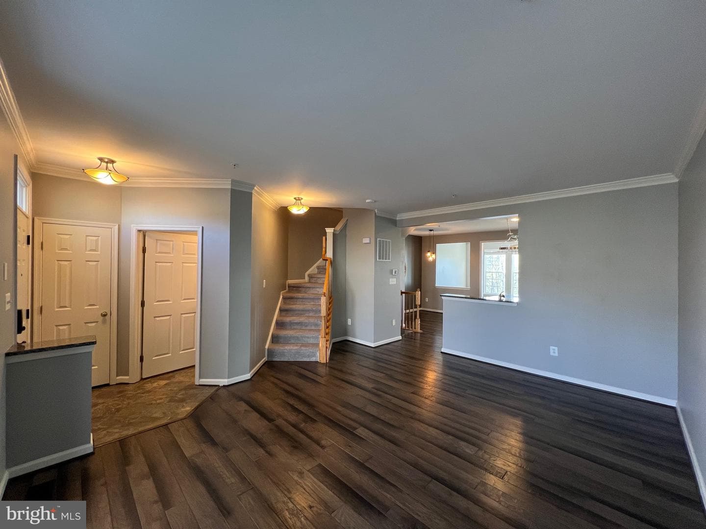 131 Fiona Way photo 8