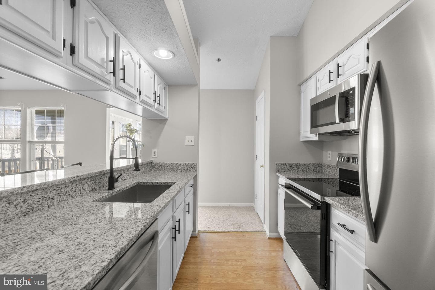 617 Himes Avenue #vi110 photo 4