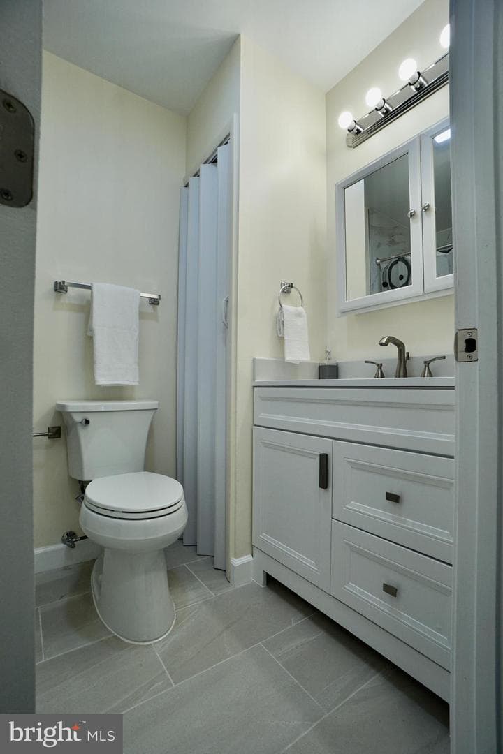5804 Lantana Circle photo 13