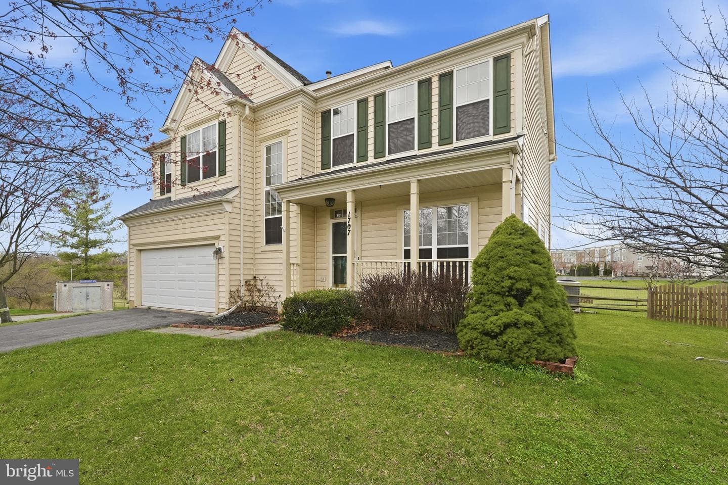 1707 Dearbought Court photo 14