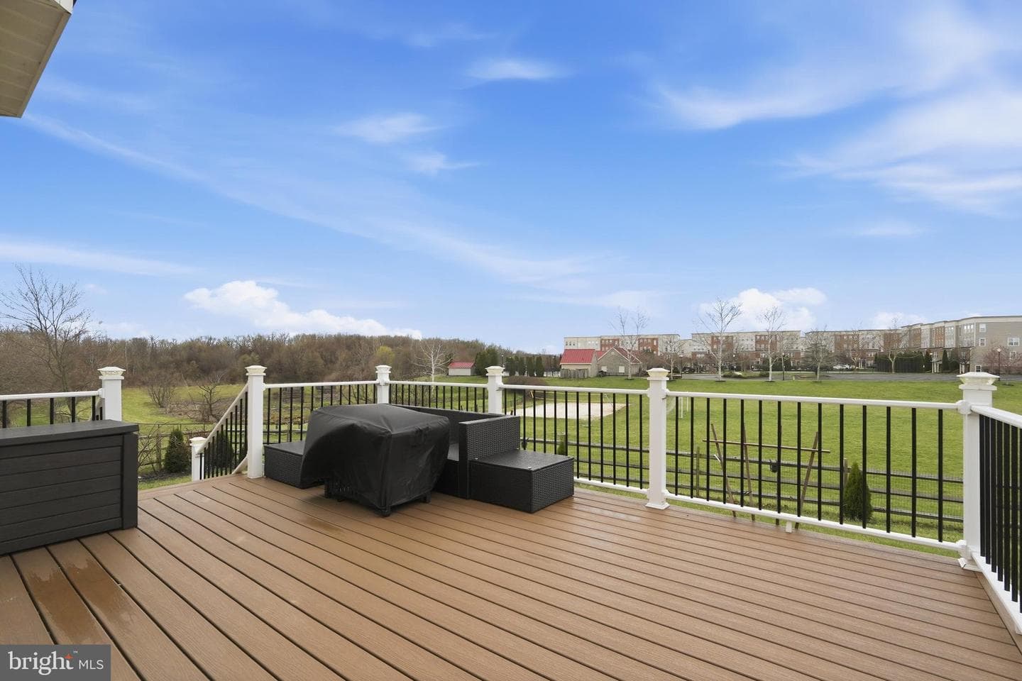 1707 Dearbought Court photo 4