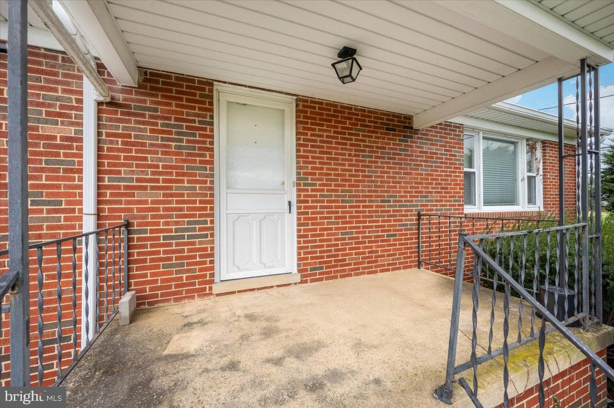 7201 Dogwood Lane photo 4