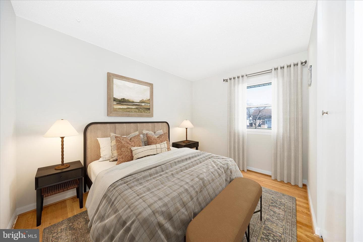 1606 Wise Road photo 19