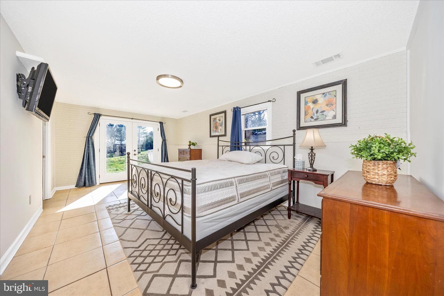 1606 Wise Road photo 31