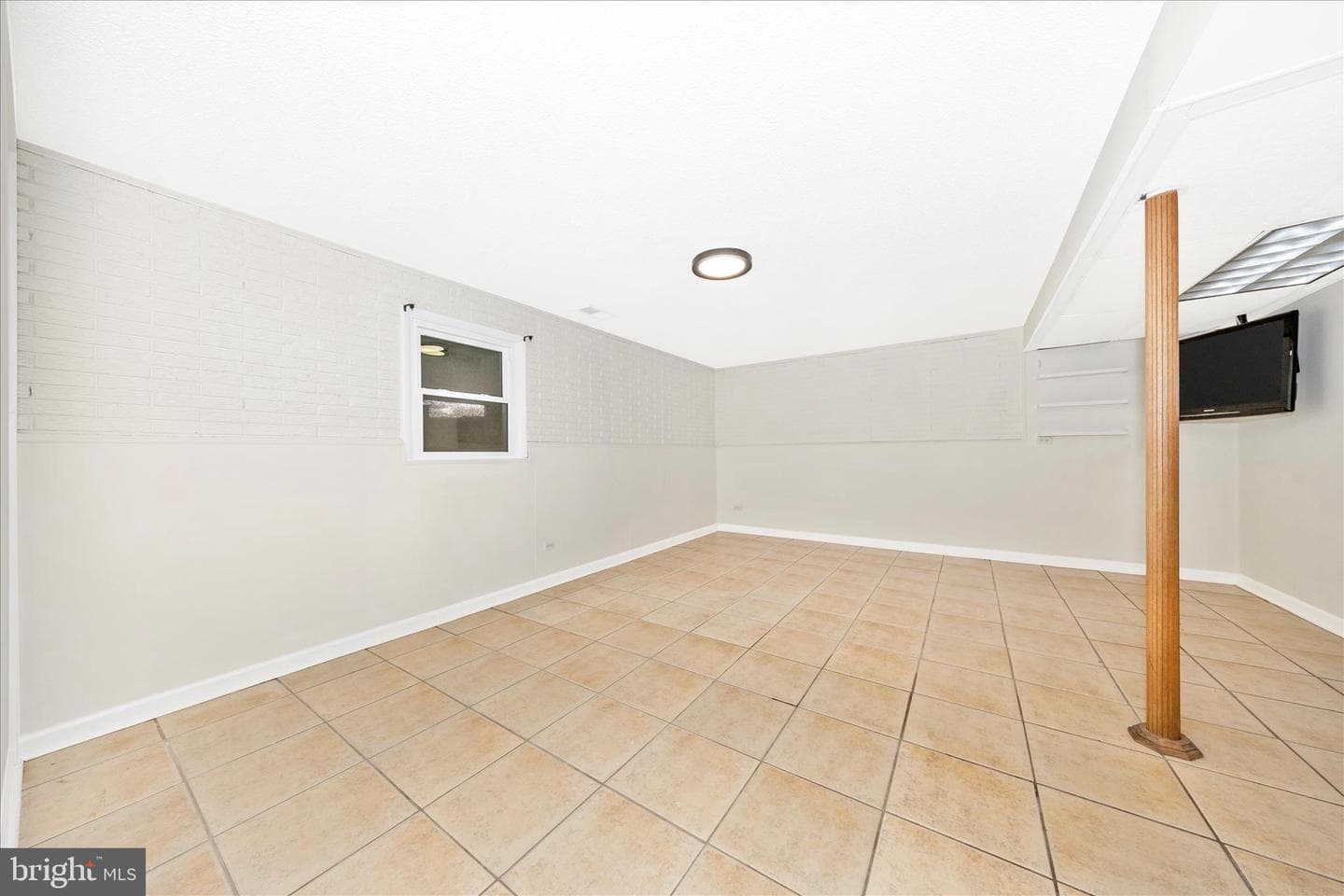 1606 Wise Road photo 39