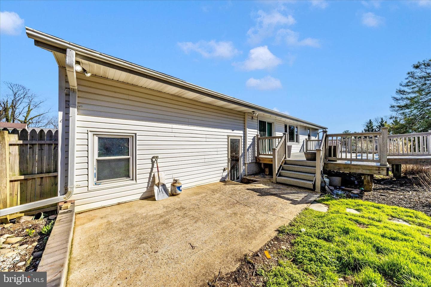 1606 Wise Road photo 62