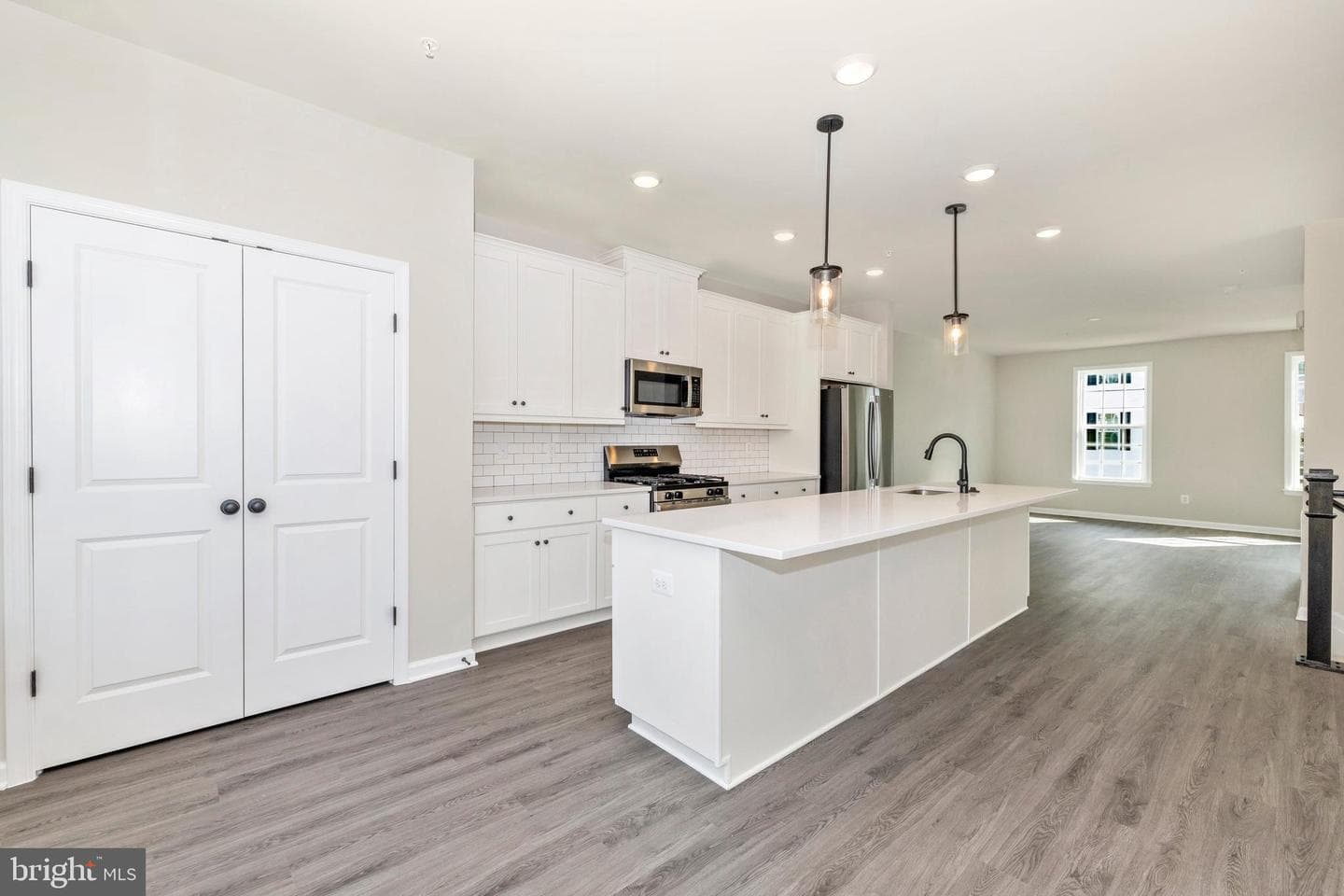 113 Spring Bank Way photo 5