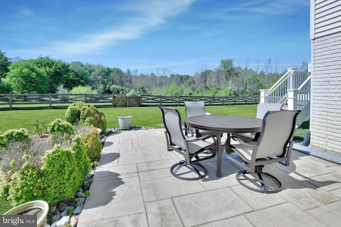 3947 Sweet Briar Court photo 6