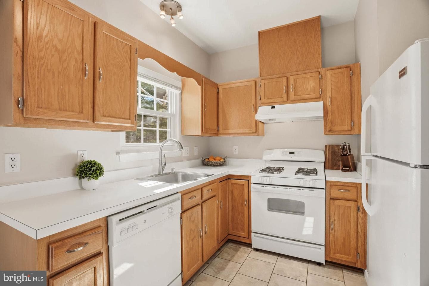 1318 Hampshire Drive #d photo 9