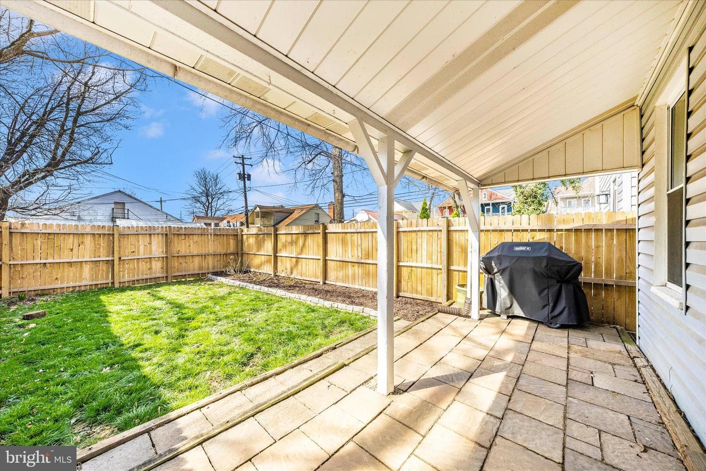 202 Maple Avenue photo 34