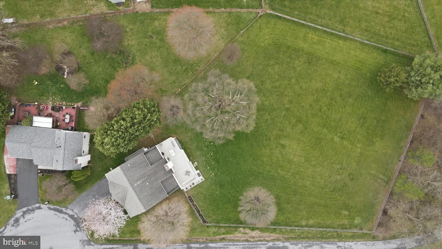 4908 Shelburne Court photo 45