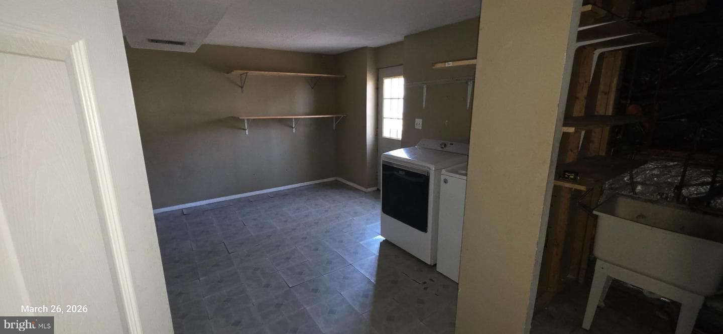 235 Diamond Drive photo 16