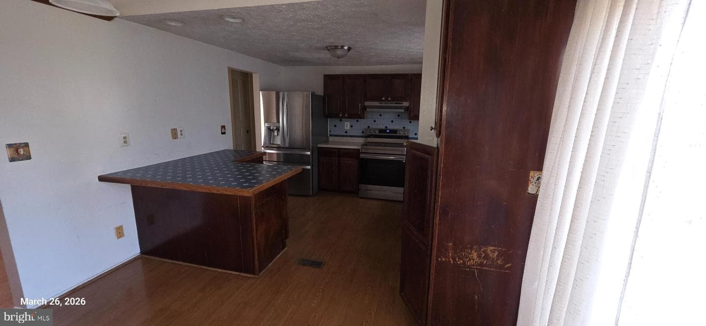 235 Diamond Drive photo 4