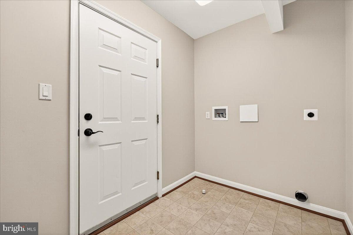 13789 Blythedale photo 32