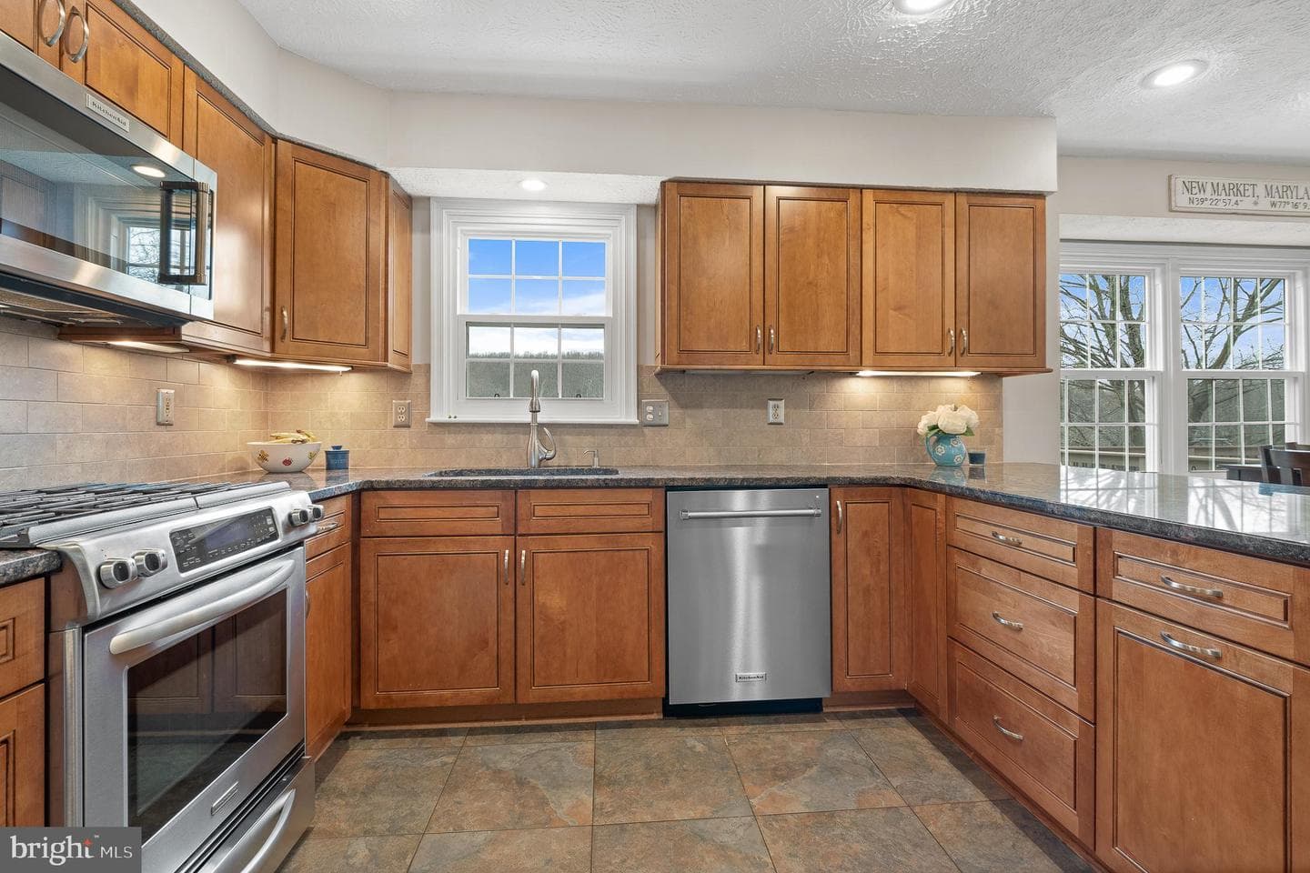 6235 Sawyer Road photo 21
