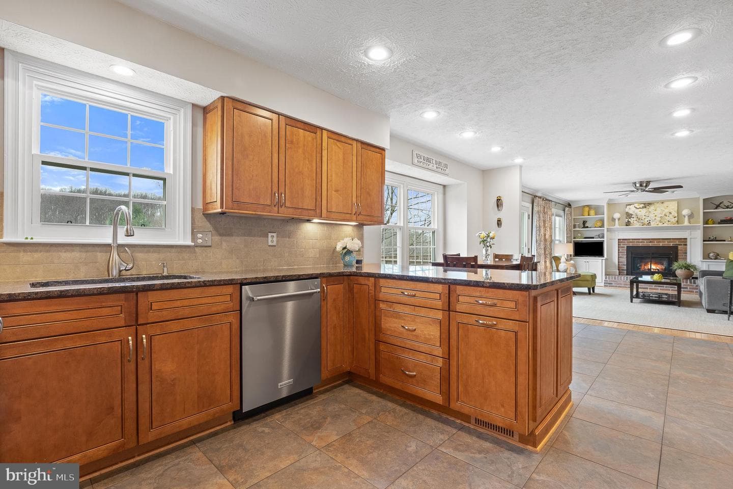 6235 Sawyer Road photo 23
