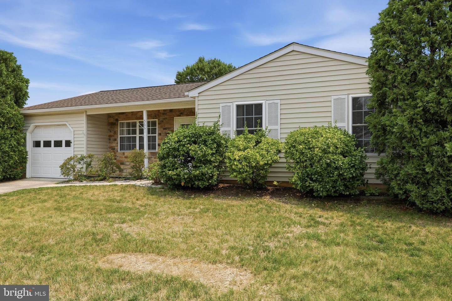 5661 Crabapple Drive photo 3
