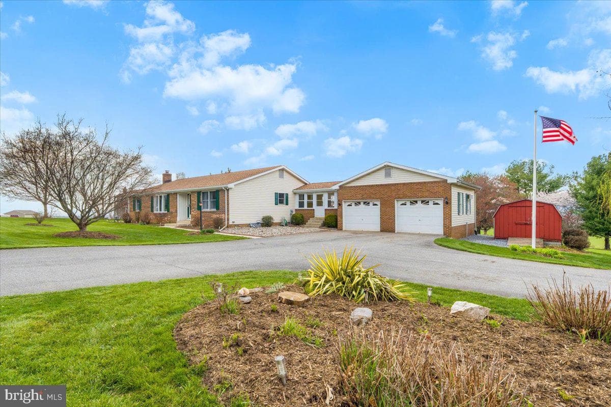 6114 Elaine Drive photo 4