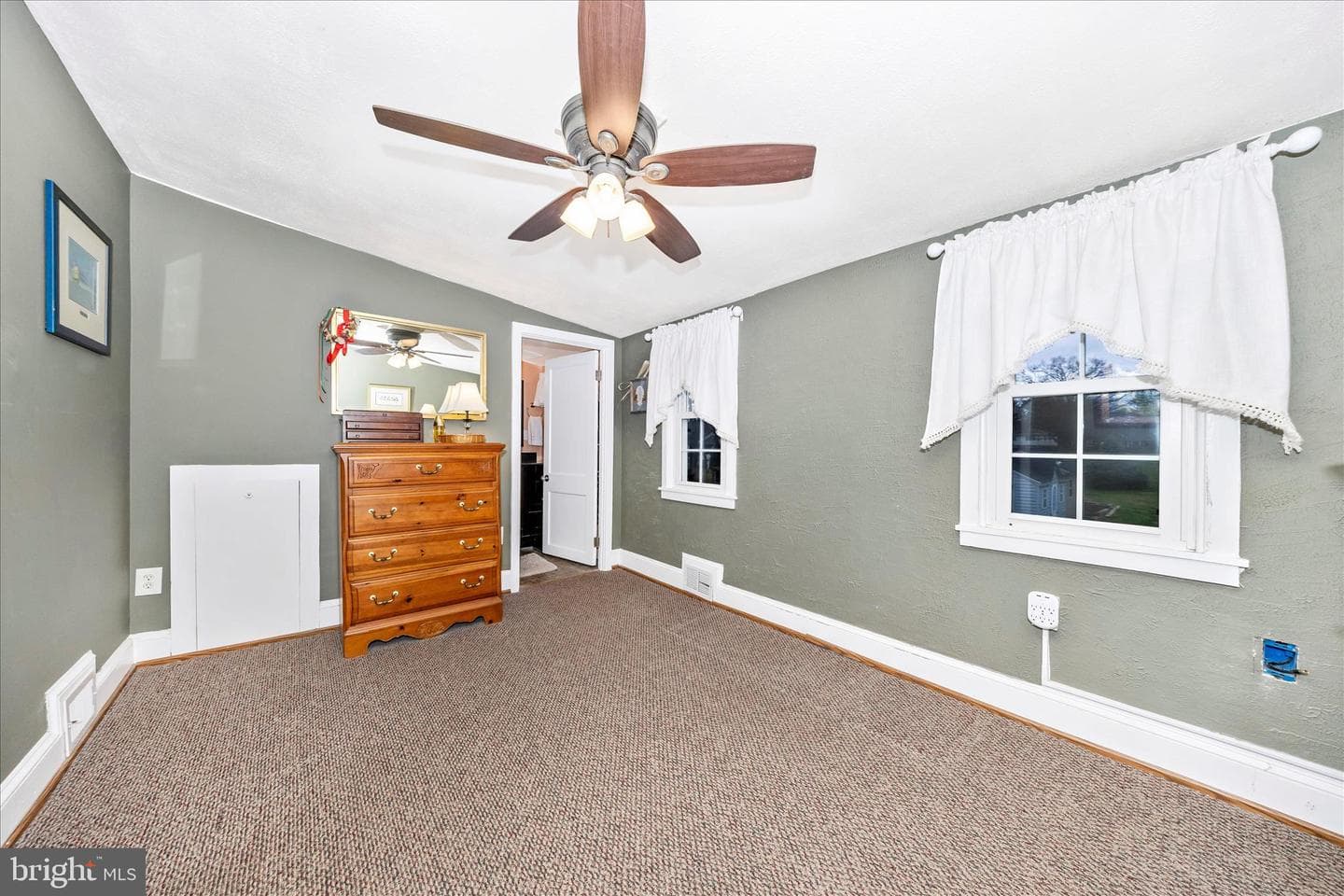 526 Grant Place photo 20