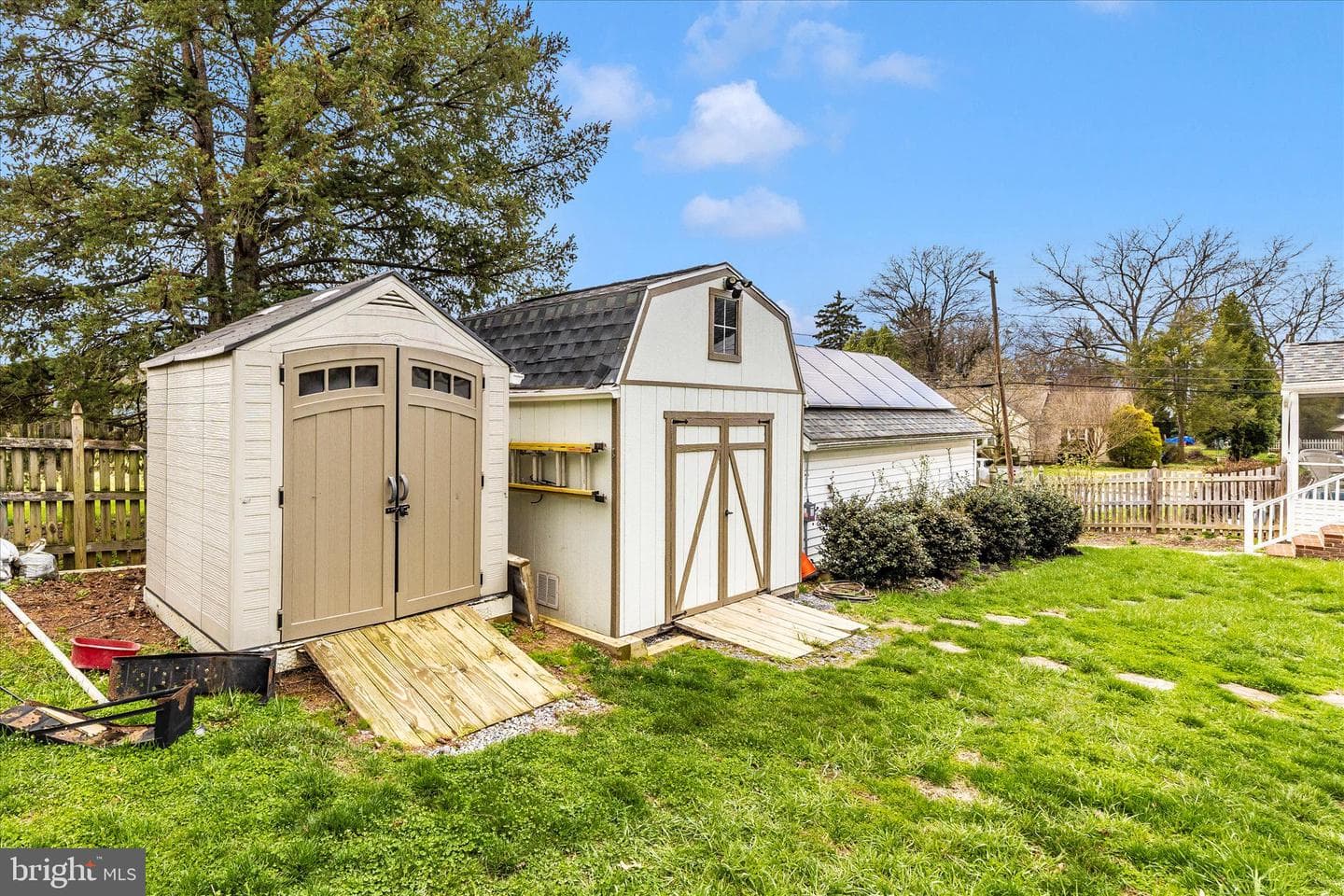 526 Grant Place photo 40