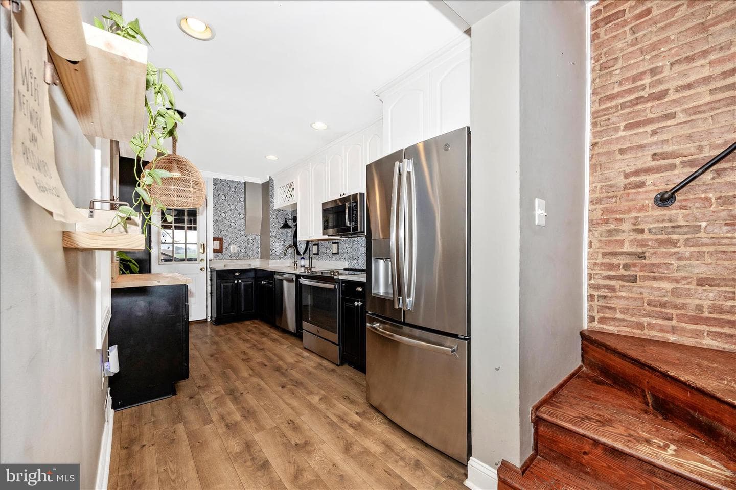 18 1/2 N Wisner Street photo 12