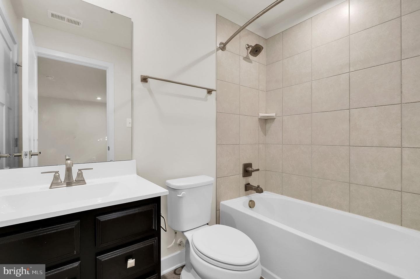 5941 Tomahawk Street photo 29